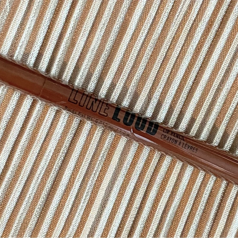 NYX Makeup Line Loud Longwear Lip Pencil LLLP07 Total Baller Full Sz
